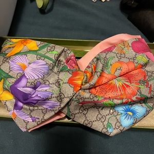Gucci headband